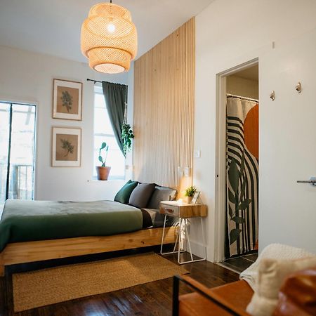 Private Room With Private Bathroom And Backyard ニューヨーク エクステリア 写真